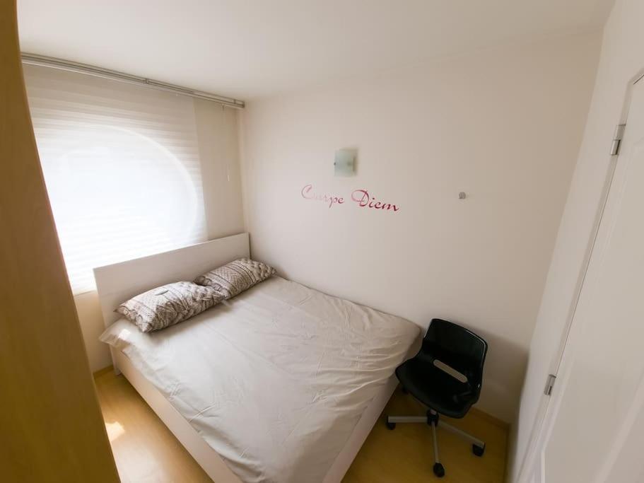 Cozy Studio With Pool Close To The Sea Ostende Exterior foto